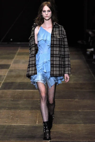 Look 43